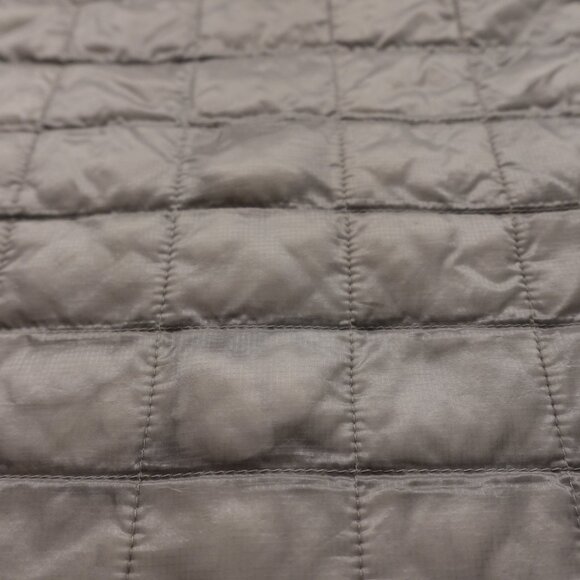 The North Face ThermoBall Jacket Men’s Large Gray/Black Lightweight Warm Outdoor - Picture 12 of 16